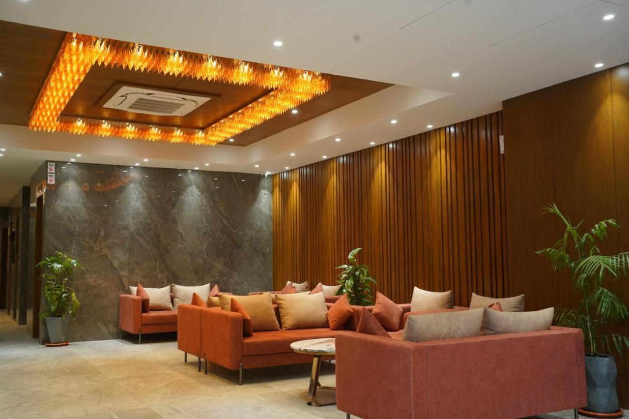 Hotel Stature Inn Kevadia Bagian luar foto