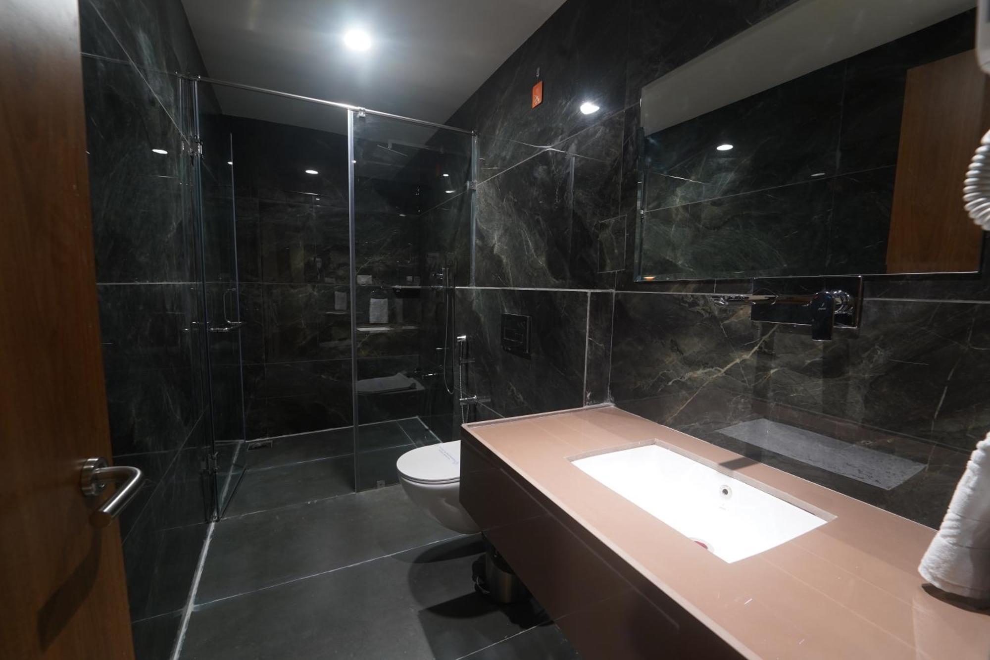Hotel Stature Inn Kevadia Bagian luar foto
