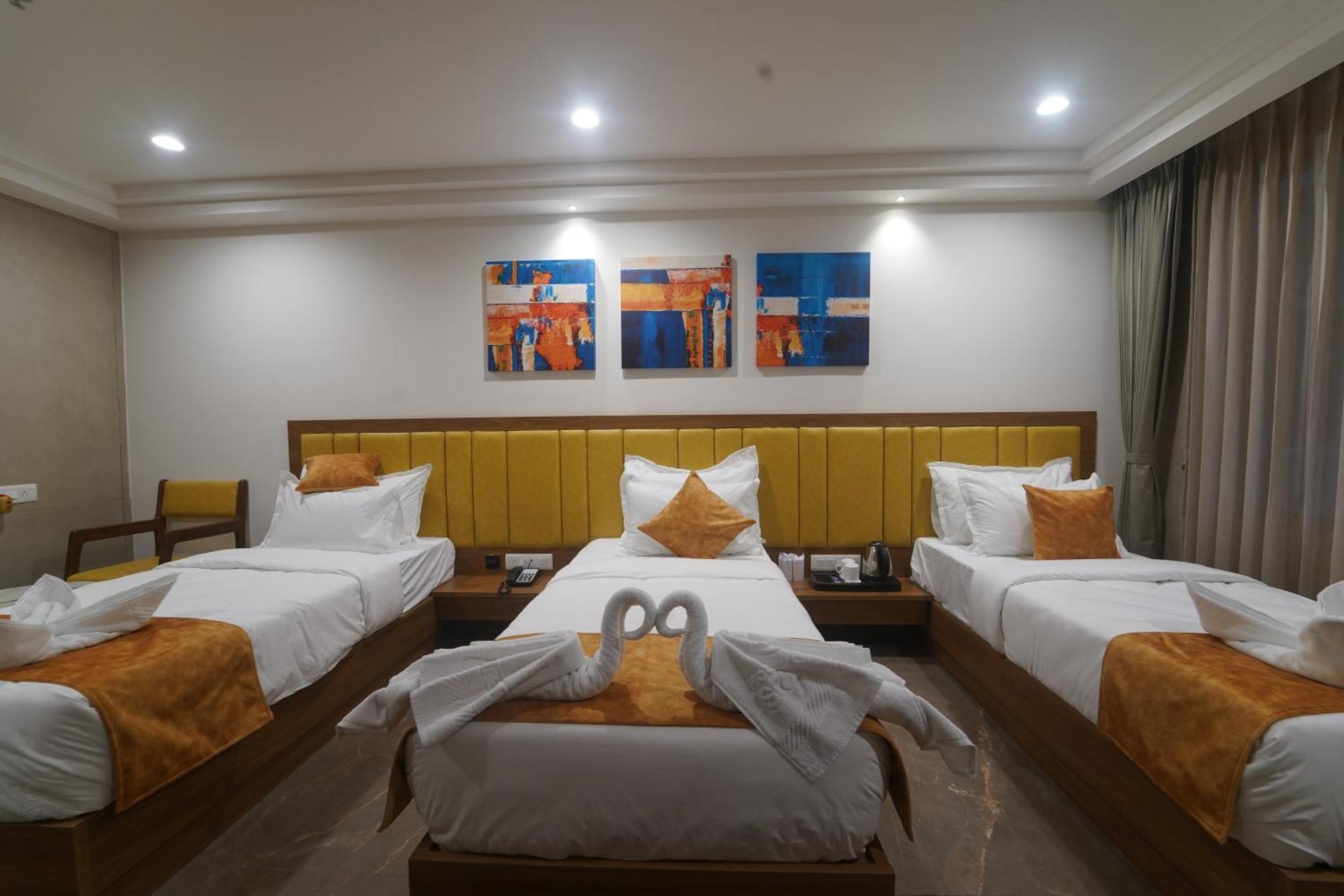 Hotel Stature Inn Kevadia Bagian luar foto