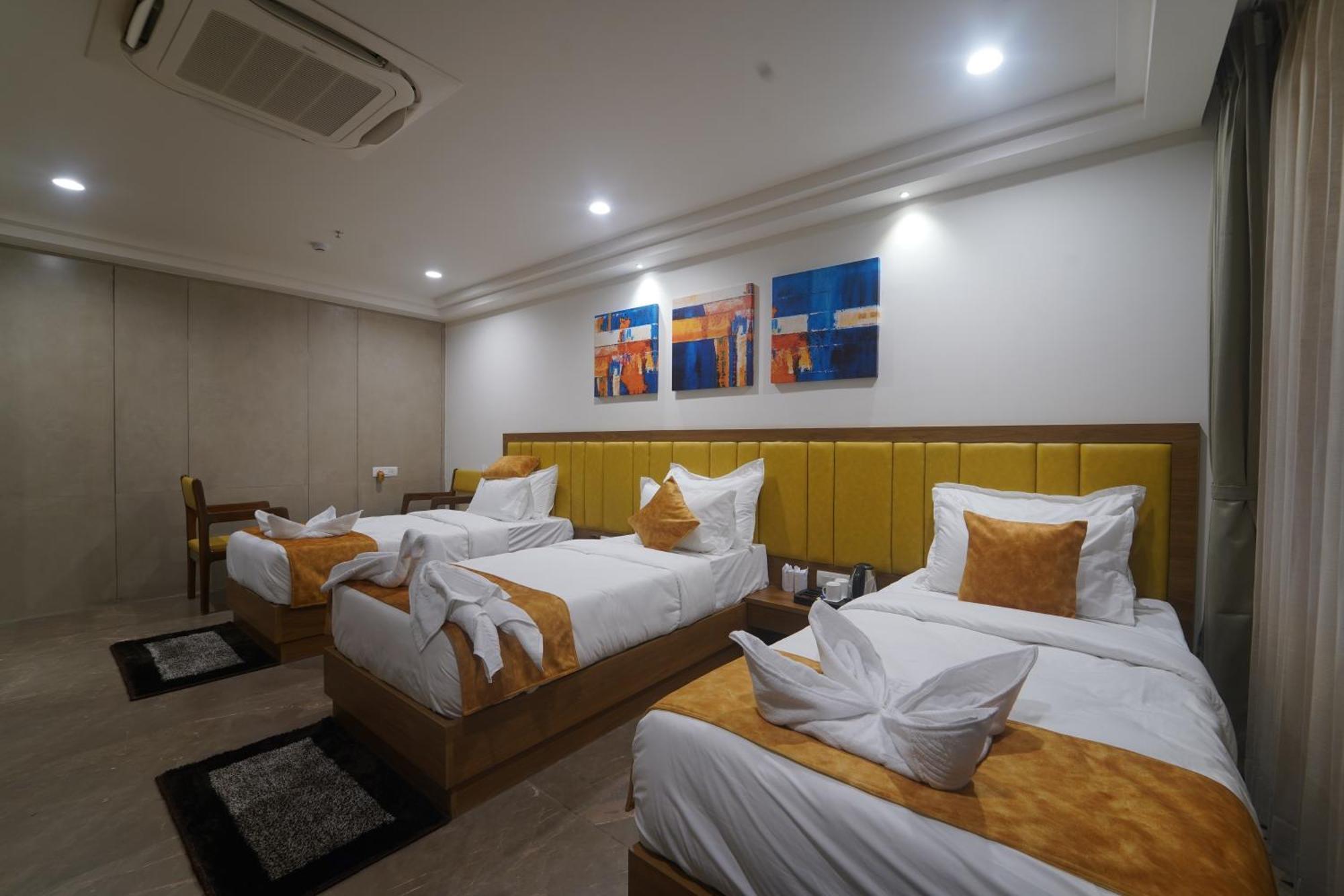 Hotel Stature Inn Kevadia Bagian luar foto
